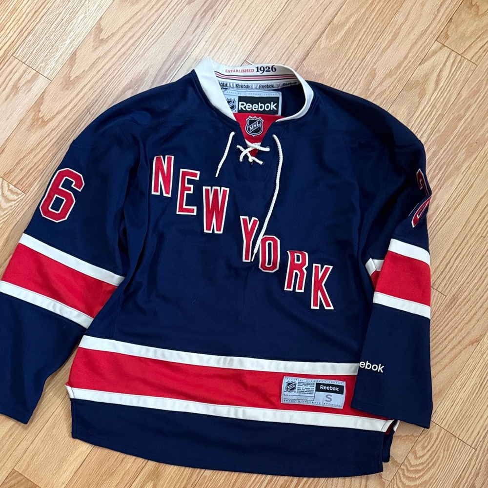Reebok Navy Blue New York Crewneck Sweater